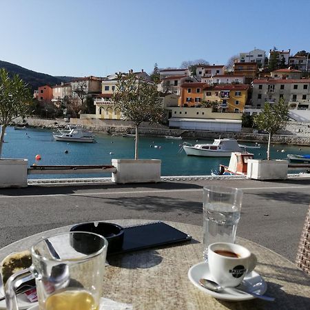 Apartments Mare Losinjska 16 Rabac Buitenkant foto