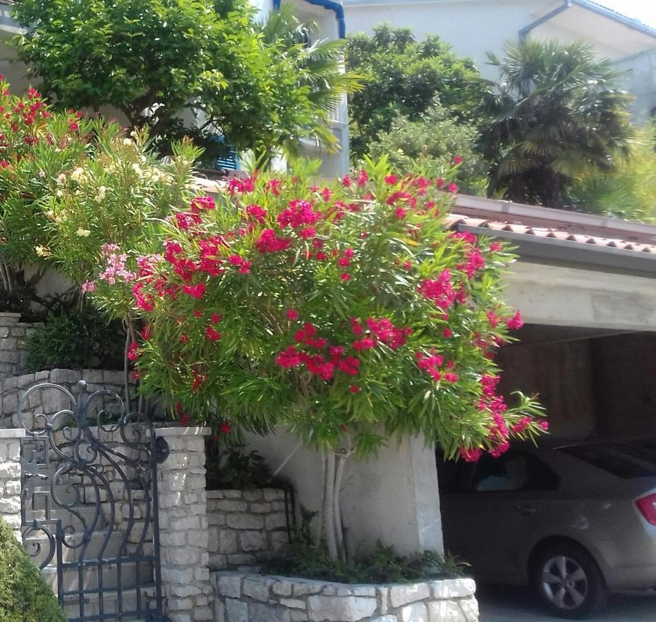 Apartments Mare Losinjska 16 Rabac Buitenkant foto
