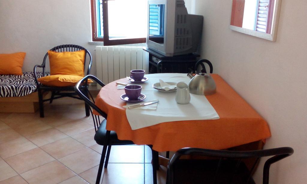 Apartments Mare Losinjska 16 Rabac Kamer foto