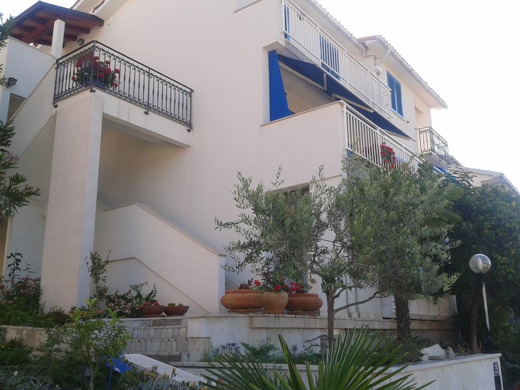 Apartments Mare Losinjska 16 Rabac Buitenkant foto
